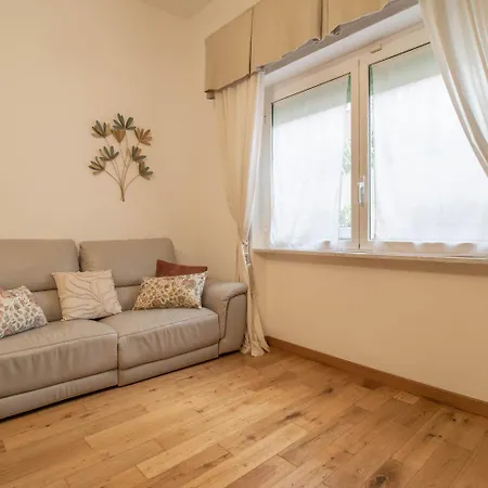 A Casa Di Carlo Vaticano Apartment *